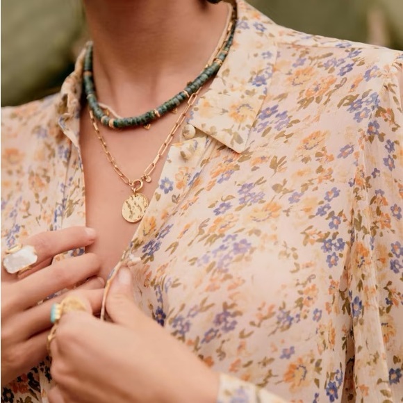 Sézane Claudio Shirt in Spring Garden - Picture 2 of 4